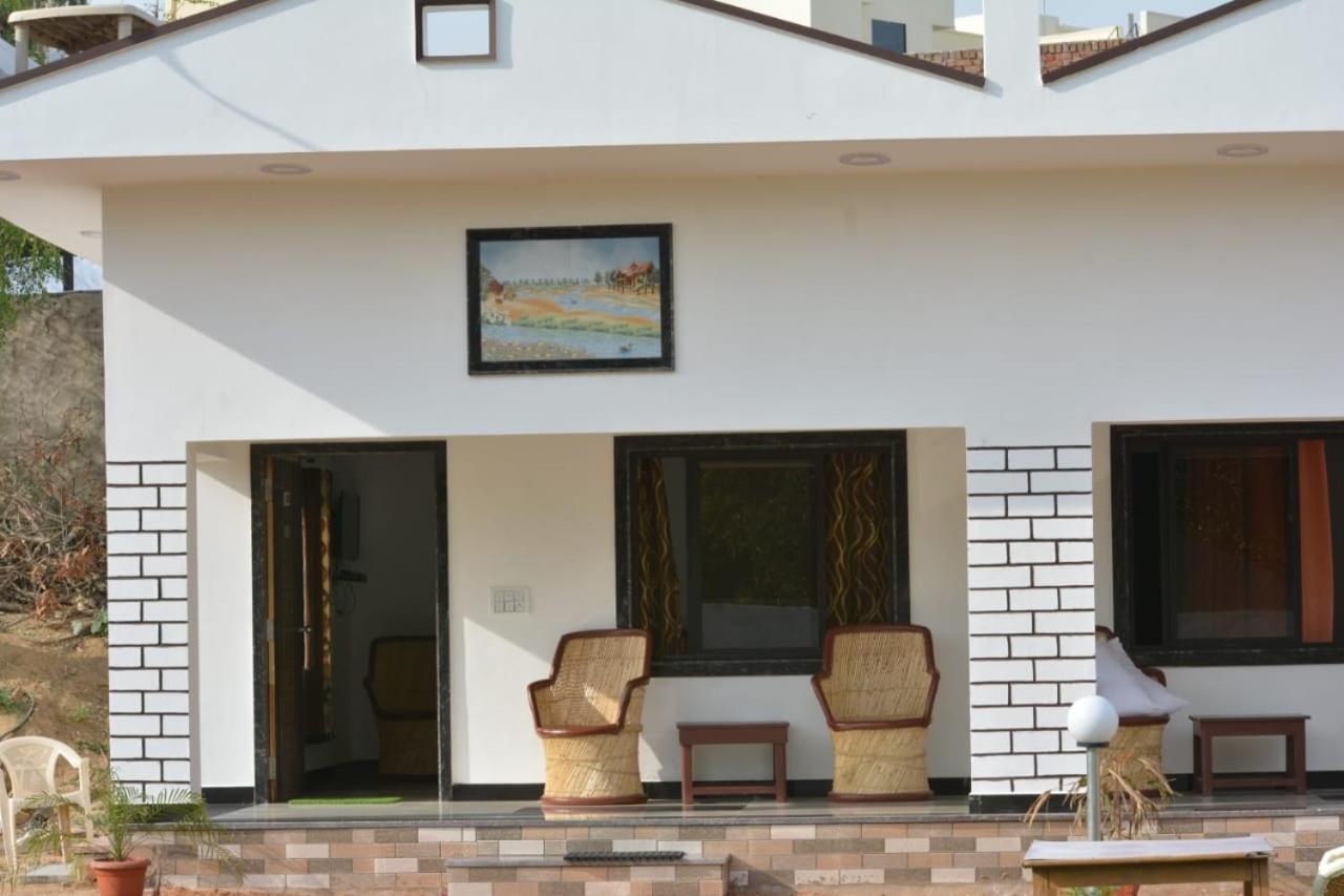 Mango Tree Resort Pushkar Ngoại thất bức ảnh
